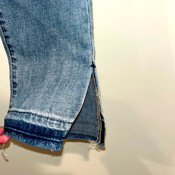 DEAR JOHN Straight Jeans Raw Hem Distressed Palm Spring Light Wash Denim EUC - Picture 4 of 9